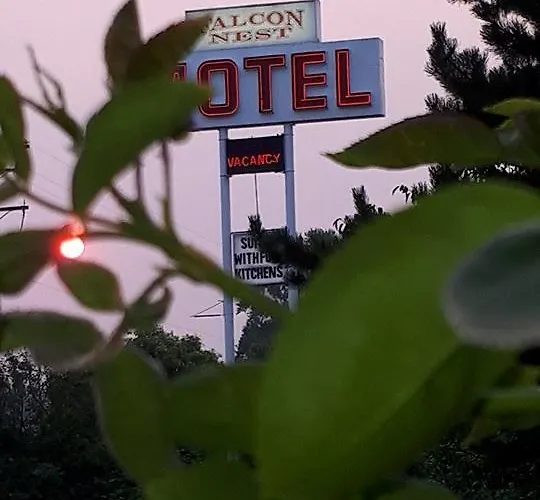 Falcon Nest Motel